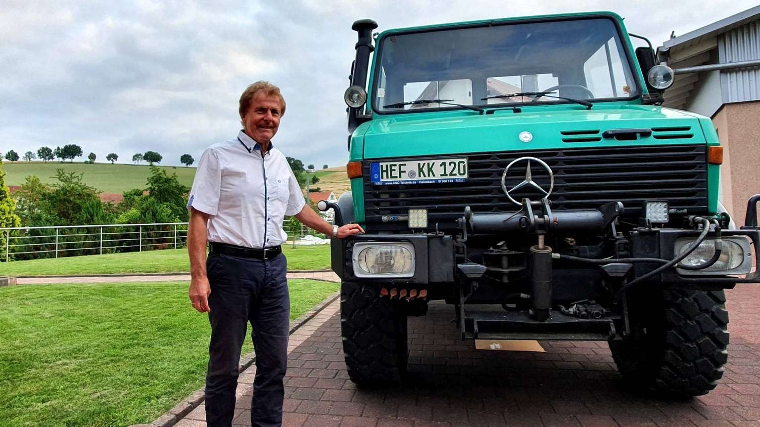 26594573 unterwegs im weinberg des herren und auf dem acker seines sohnes pfarrer wolfgang kallies beschaeftigt sich nicht nur mit spirituellen fragen sondern 2w6b